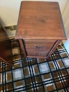 lot 32 image: Cherry 2 Drawer Filing Cabinet