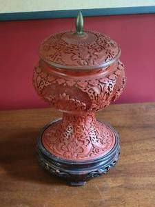 lot 28 image: Stunning Antique Chinese Cinnebar Ginger Jar