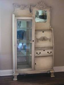 lot 75 image: Fantastic Vintage Secretary Display Cabinet