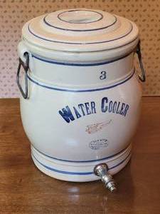 lot 69 image: Vintage Red Wing Potteries Water Cooler #3