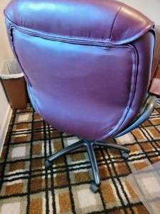 lot 31 image: Cordovan Executive Office Chair