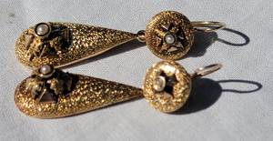 lot 47 image: Antique Edwardian Gold with Seed Pearl Drop Dangle Earrings