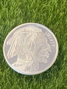 1oz .999 Silver Bison  Sioux Round