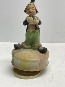 Musical Figurine