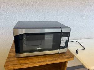 Oster Microwave