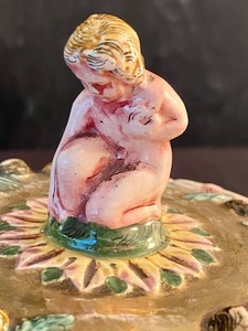lot 19 image: Beautiful and Intricate Vintage Capodimonte Covered Dish