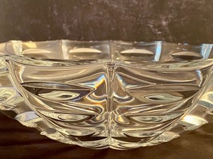 lot 23 image: Beautiful Crystal Bowl
