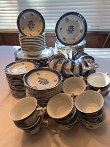 lot 45 image: 152 Piece Dish Set  Georgetown Collection by Wedgewood
