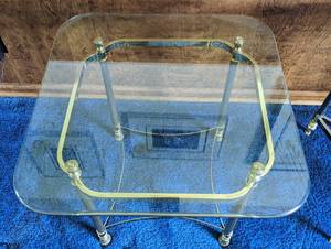 lot 3 image: Hollywood Regency Style Glass Topped Side Table