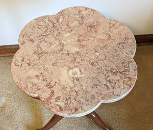 lot 66 image: Vintage Marble Topped Scalloped Edge Accent Table