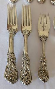 lot 76 image: Reed and Barton Francis Sterling Silver Flatware