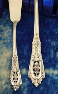 lot 93 image: Wallace Rose Point Sterling Silver Flatware