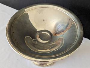 lot 96 image: Weighted Sterling Silver Footed Dish