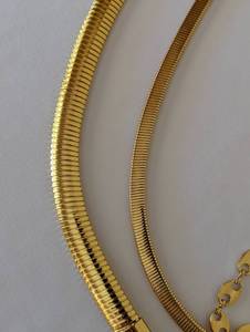 lot 102 image: Vintage Gold Tone Necklaces