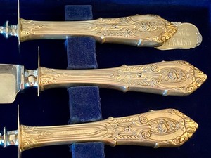lot 132 image: Vintage Three Piece Wallace Sterling Carving Set
