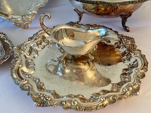 lot 134 image: Silver Sensations a Wonderful Grouping of Beautiful Vintage Silver Plate Items