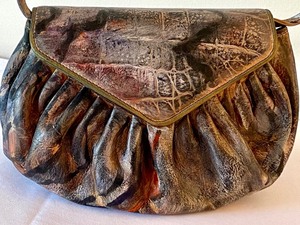 lot 104 image: Artisan Handbag by Jane Yoo