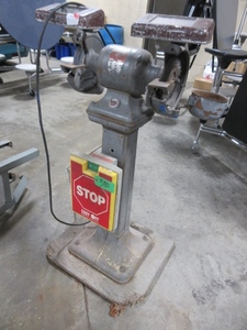 ROCKWELL PEDESTAL GRINDER