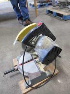DELTA MITER  CHOP SAW