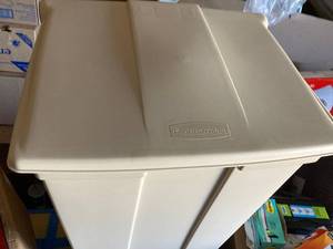 Rubbermaid Step-On Garbage Can
