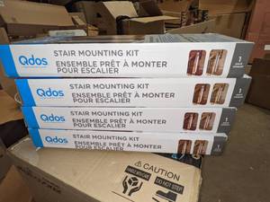 lot 165 image: 4 Qdos Stair Mounting Kits for Safety Gates