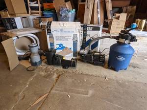 lot 144 image: Pool & Spa Vacuum Hoses & Pool Pumps