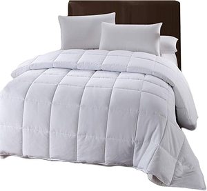 lot 133 image: Waterfowl Feathers and Down Queen Duvet Insert