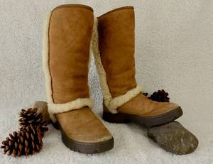 (Used) Womens Size 6 UGG Australia Sunburst Tall Boot