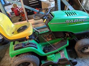 lot 23 image: Sabre by John Deere Riding Mower so...