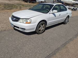 lot 2 image: 2002Acura 3.2 tl (White) 195,937 Mi...