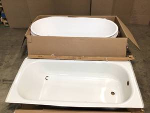 lot 20 image: Lot of two Bathtub customer returns one damage review customer returns see pictures