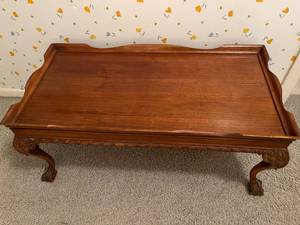 lot 71 image: Vintage Wooden Ornate Coffee Table