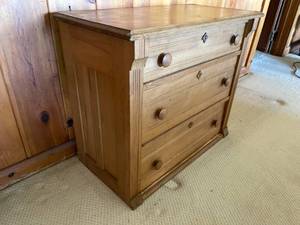 lot 75 image: Vintage Three Drawer Wooden Dresser