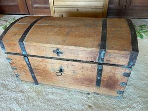 lot 80 image: Antique Immigrant Steamer Trunk with Metal Straps and Handles