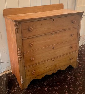 lot 91 image: Wonderful Vintage Wooden Dresser