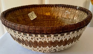 lot 114 image: Variety at Its Best