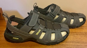 lot 68 image: New Teva Sandals