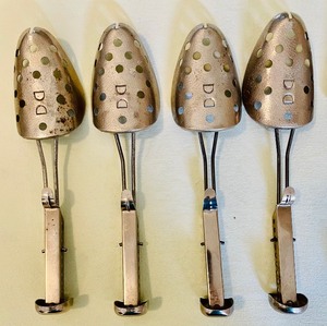 lot 142 image: 4 Pairs of Vintage Metal Shoe Inserts