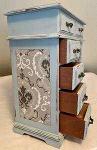 lot 149 image: Beautiful Baby Blue Jewelry Cabinet