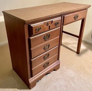 lot 151 image: Delightful Vintage Desk