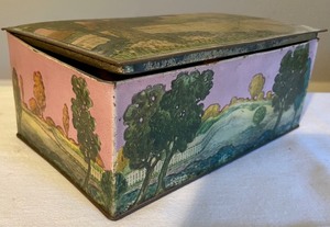lot 160 image: Variety of Vintage Tins