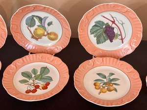 lot 199 image: 10 Beautiful Plates by Mottahedeh