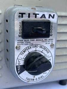 lot 154 image: Titan Electric Fan  Heater