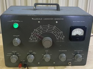 lot 105 image: HeathKit Laboratory Generator