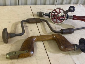lot 101 image: Vintage Hand Drills