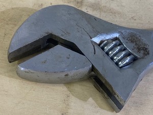 lot 98 image: Craftsman 16 Crescent Wrench
