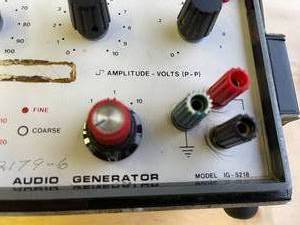 lot 183 image: Heathkit Sine-Square Audio Generator