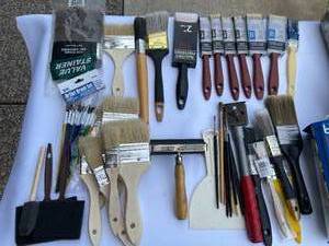 lot 240 image: Paint Sundries