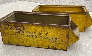 lot 262 image: Vintage Metal U.S. Thermo Control Storage Bins