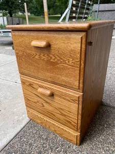 lot 306 image: 2 Drawer Wooden File Cabinet